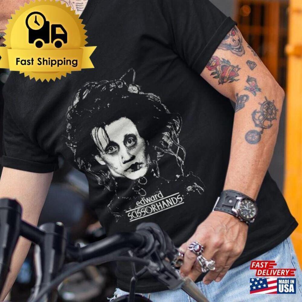 Edward Scissorhands Black And White Minimalist T Shirt T-shirt Classic T-Shirt